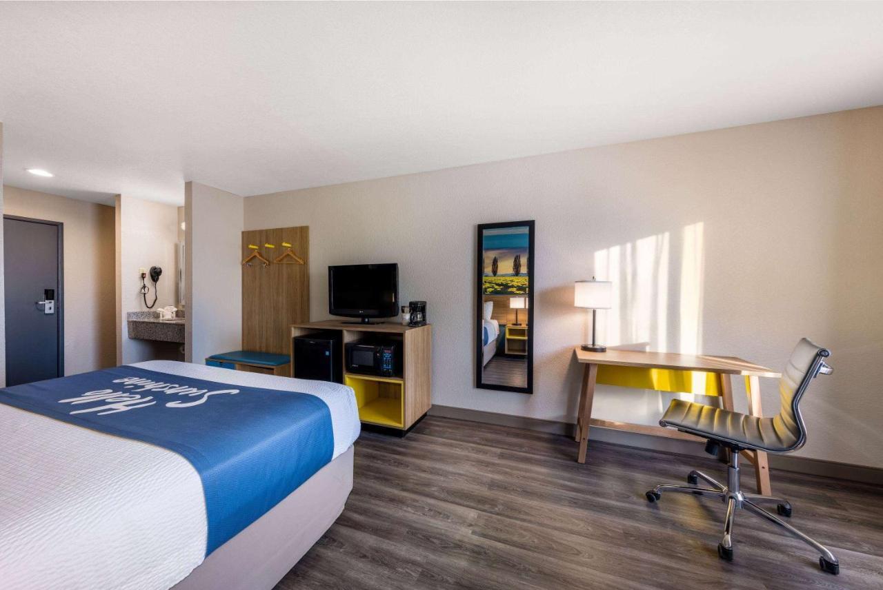 Days By Wyndham 3*